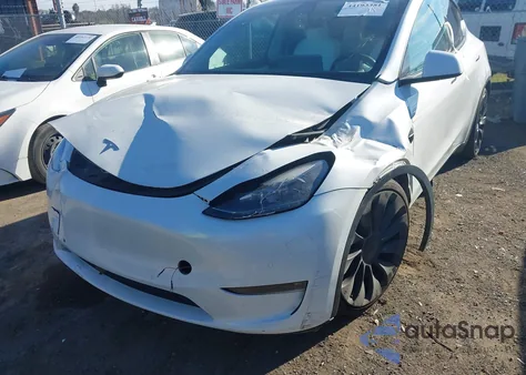 2022 Tesla Model Y Performance Dual Motor All-Wheel Drive из США, поврежденный, VIN 7SAYGDEF3NF342380